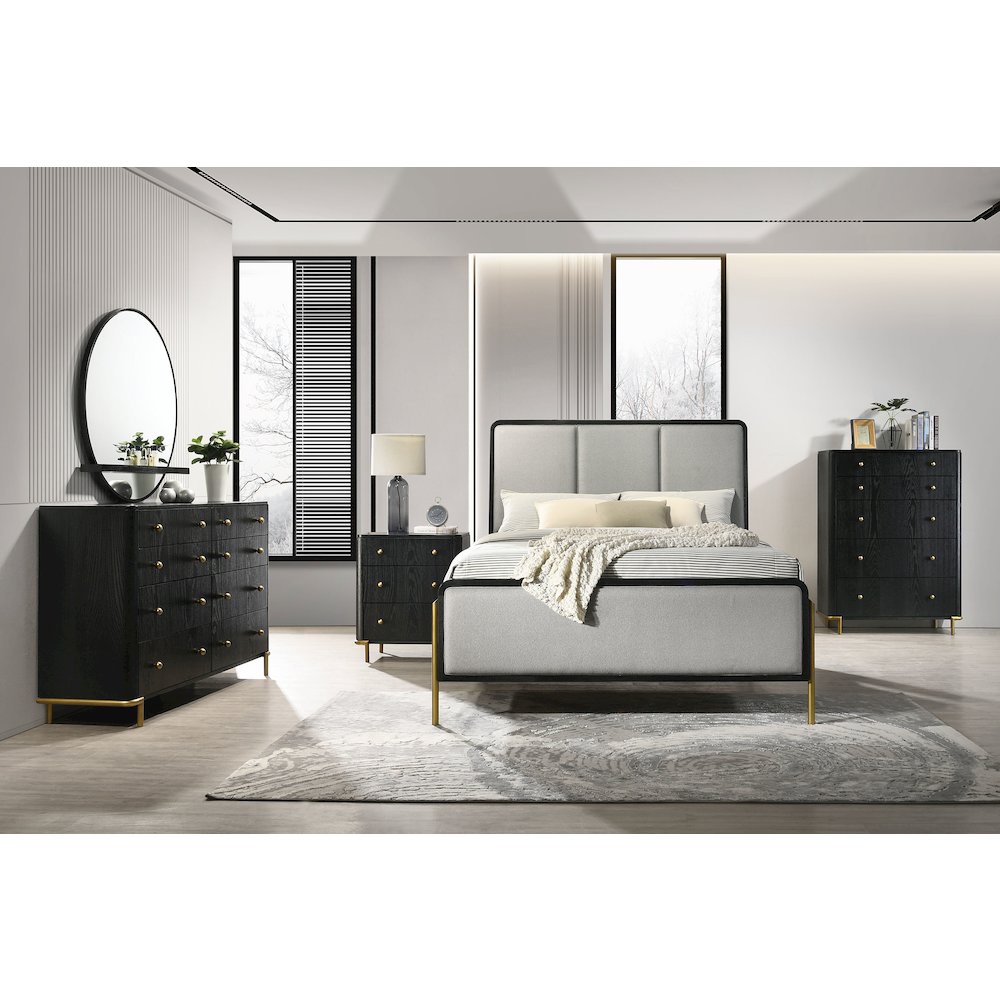 Black 3-Drawer Nightstand