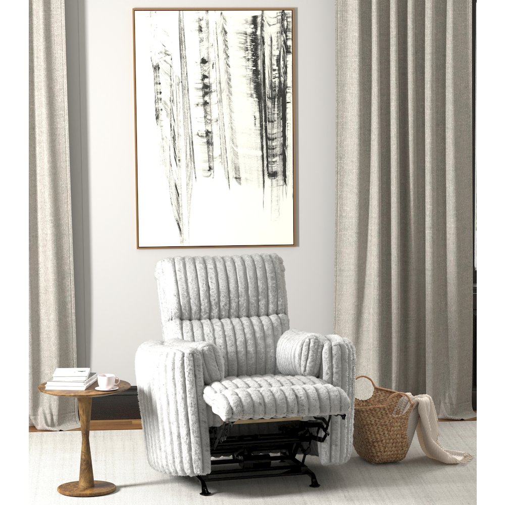 Daydream Power Rocker Recliner in Moonstruck color