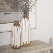 Sisko I Short Rustic Brown White Ceramic Vase