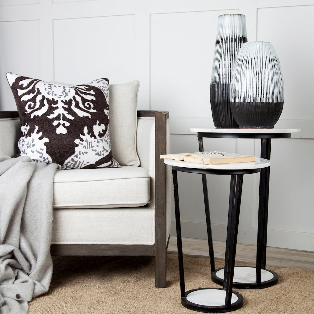 White Round Marble Top W/Black Metal Frame Accent Table