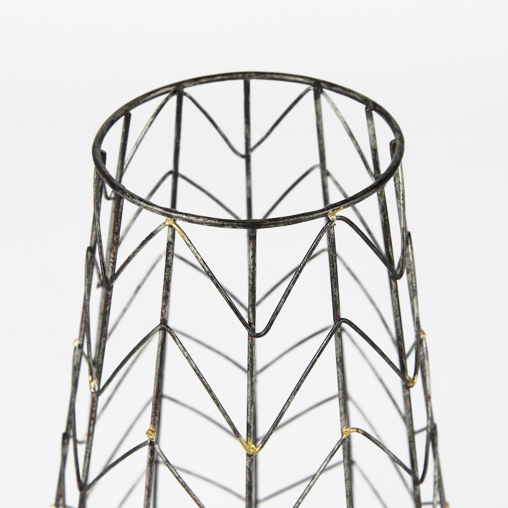 Petiole I Small Gold Toned Metal Table Candle Holder