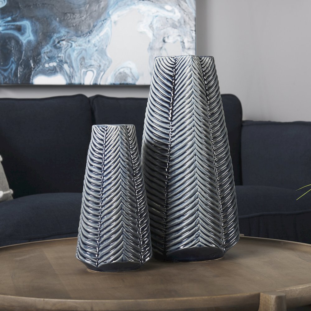 Bashir I Small Dark Navy Gloss Ceramic Vase