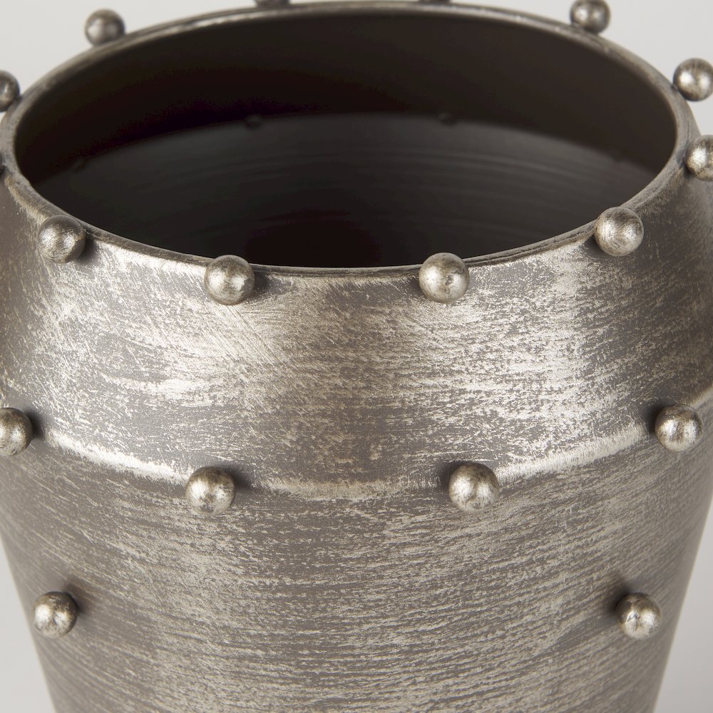 Elio  9.1H Small Champagne Metal W/Studs Vase