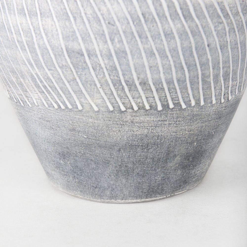 Blume 10H Off-White w/ Gray Textured Vase