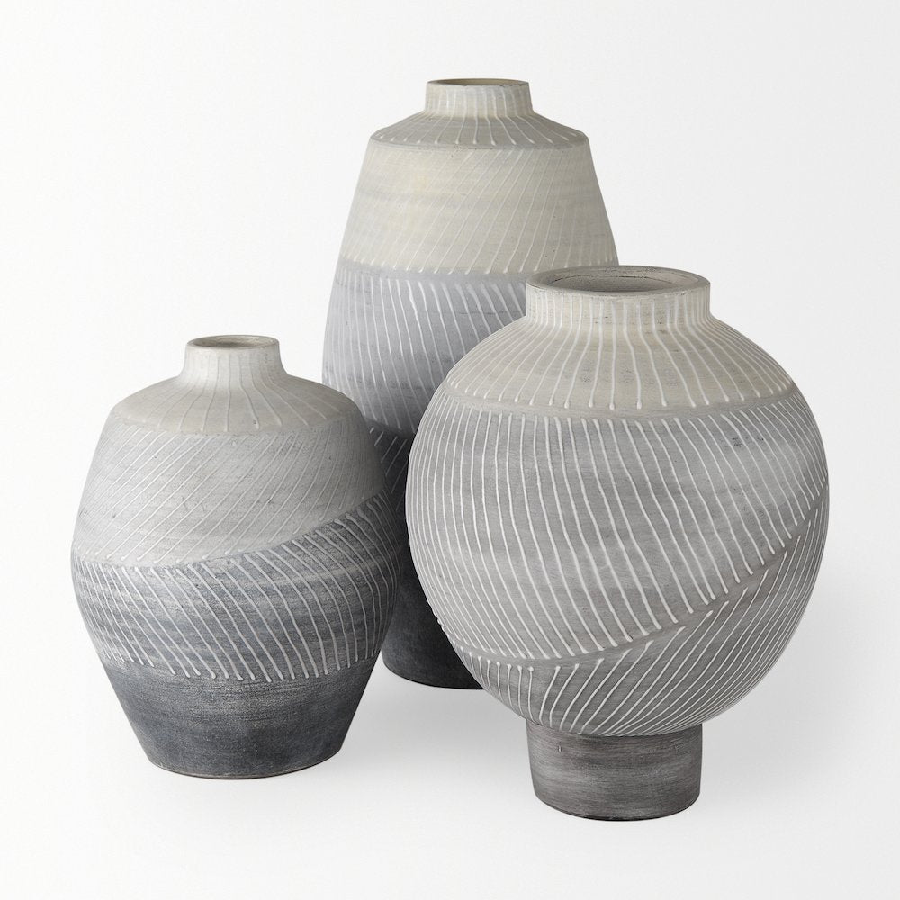 Blume 10H Off-White w/ Gray Textured Vase