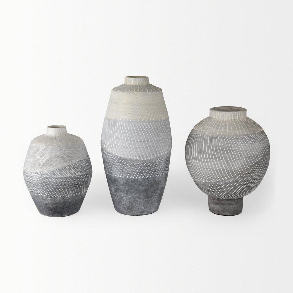 Blume 10H Off-White w/ Gray Textured Vase
