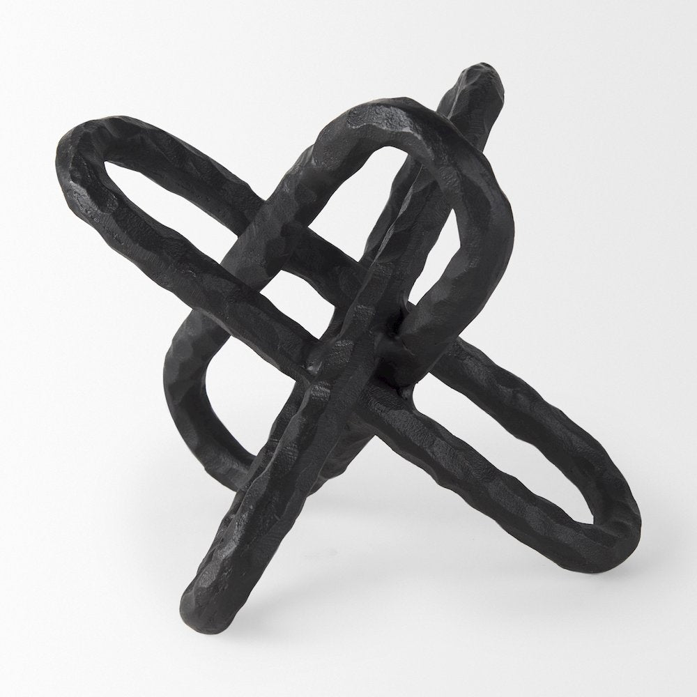 Wilhelm II (Large) 10L x 10W Black Metal Link Decor Object