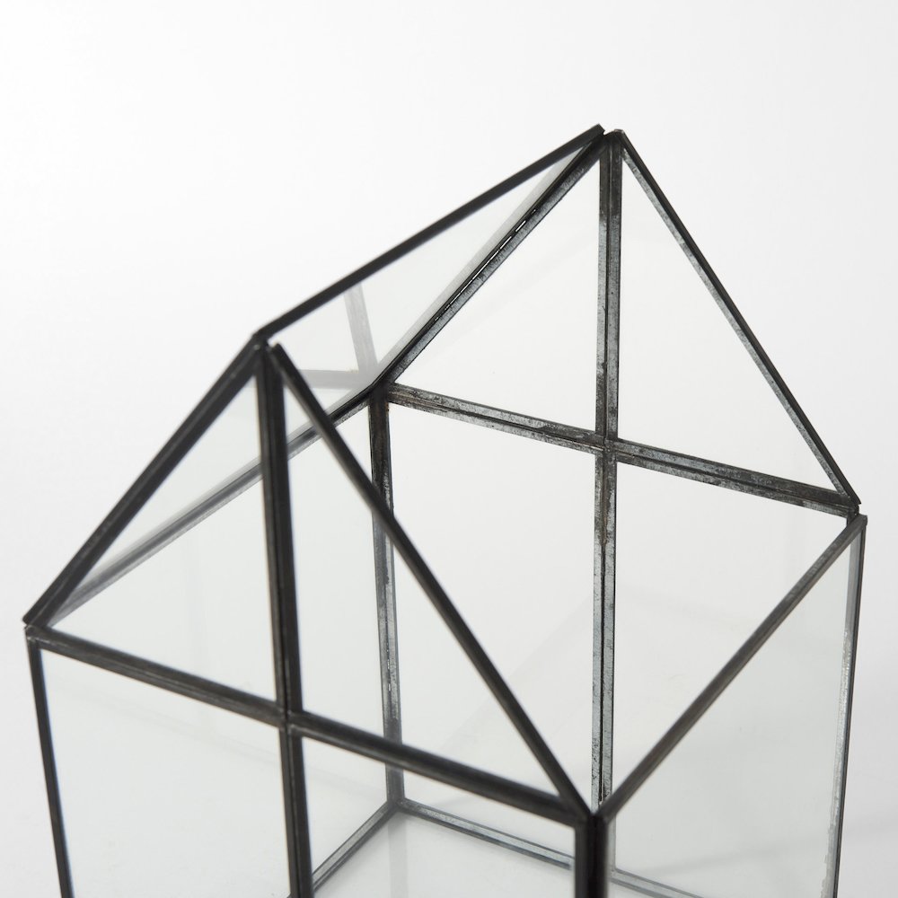 (Medium) 8L X 8W X 13H Hut Terrariumglass Base