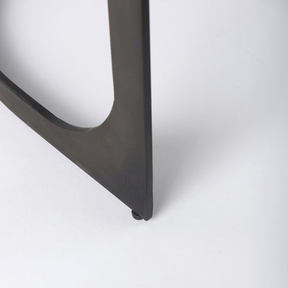 17L X 18W X 31H Black Leather Metal Frame Bar Stool