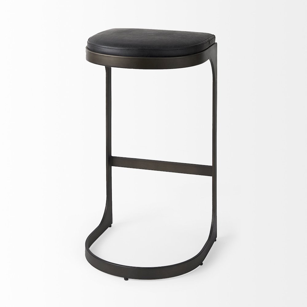 17L X 18W X 31H Black Leather Metal Frame Bar Stool