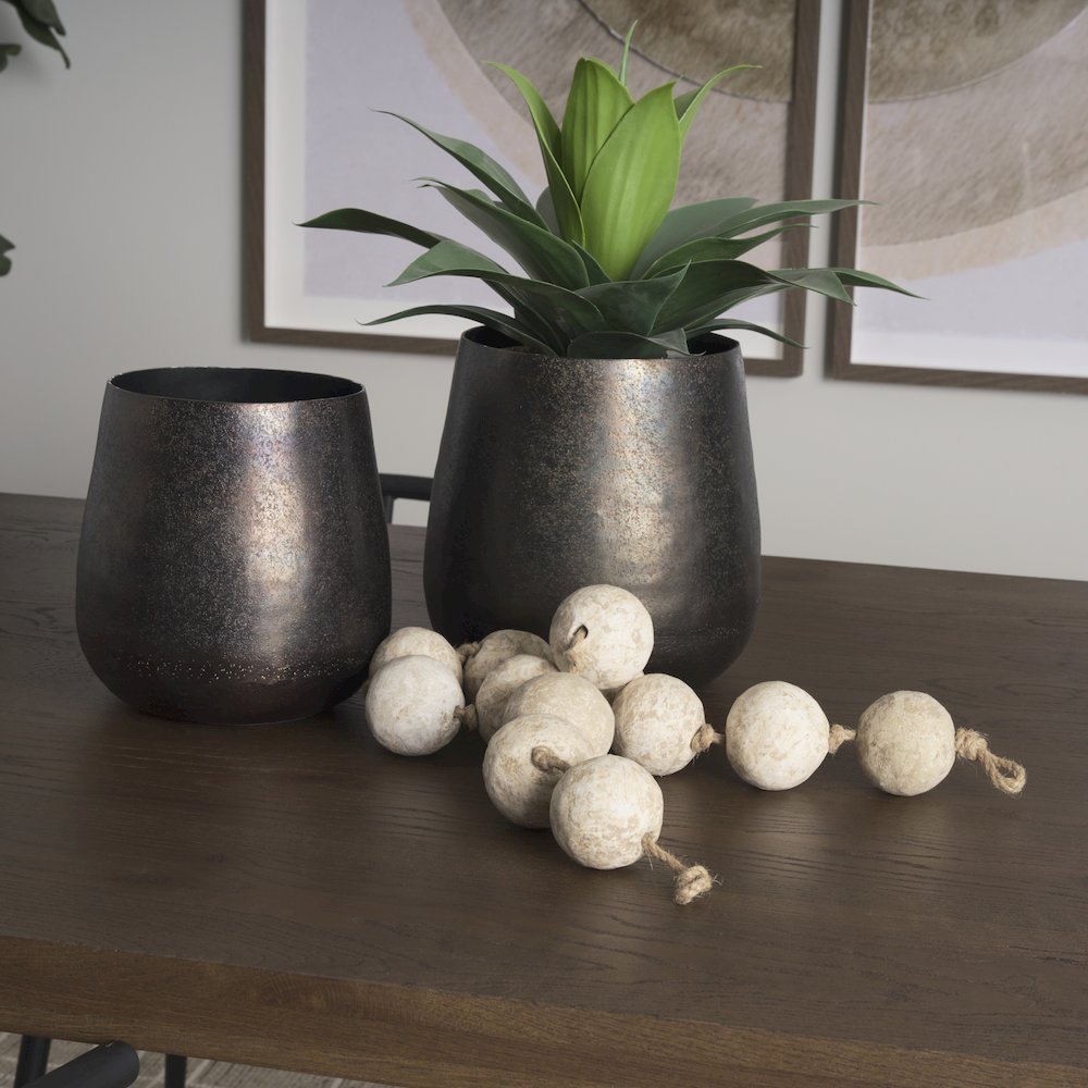 Quade Small Gold Metal Planter