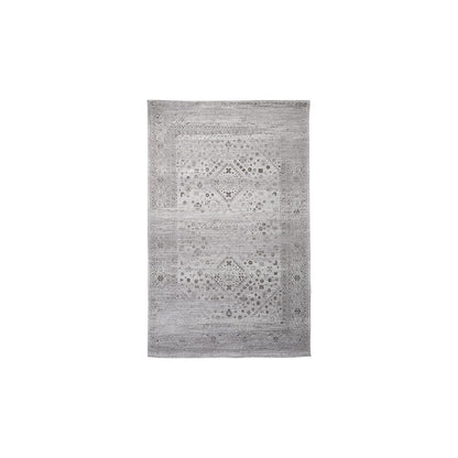 Kaiya 5 x 8 Rug