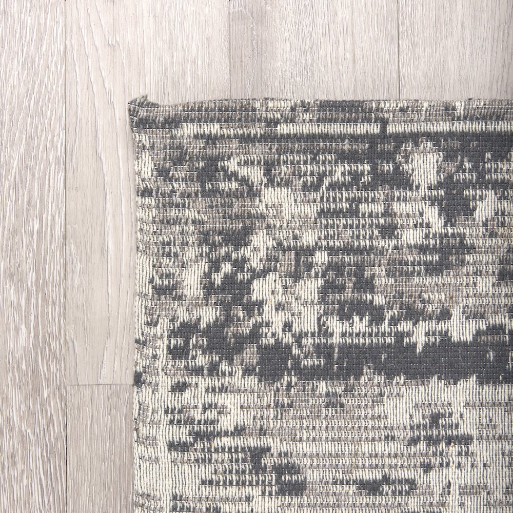 Greyson 96.0L x 60.0W x 0.4H Gray Area Rug