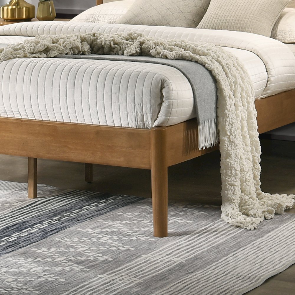 Vichy 2-Pc Rubberwood Bedroom Set, Platform Bed with Nightstand, Queen