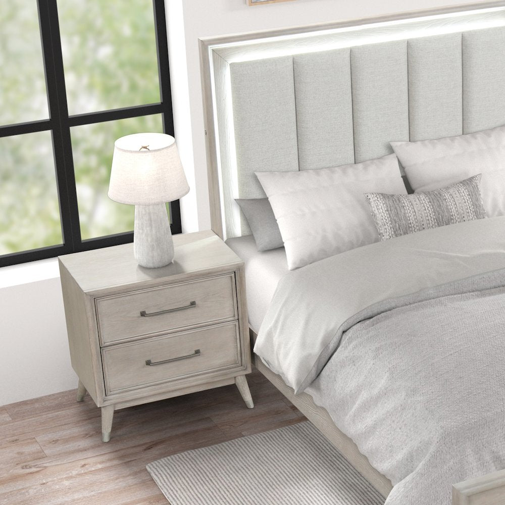 Seluna 4-Piece Bedroom Set with Touch LED Lighting, Gray Oak Finish, Queen