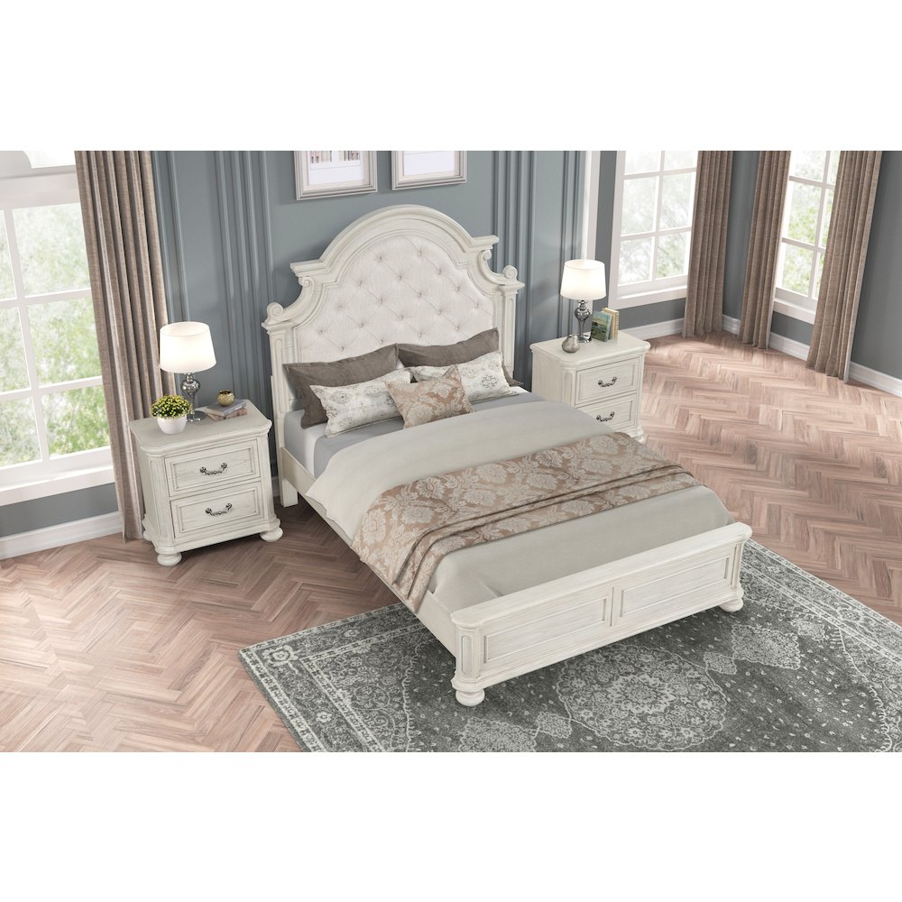Nelson French Traditional 3-Piece Bedroom Set, Antique White, Queen