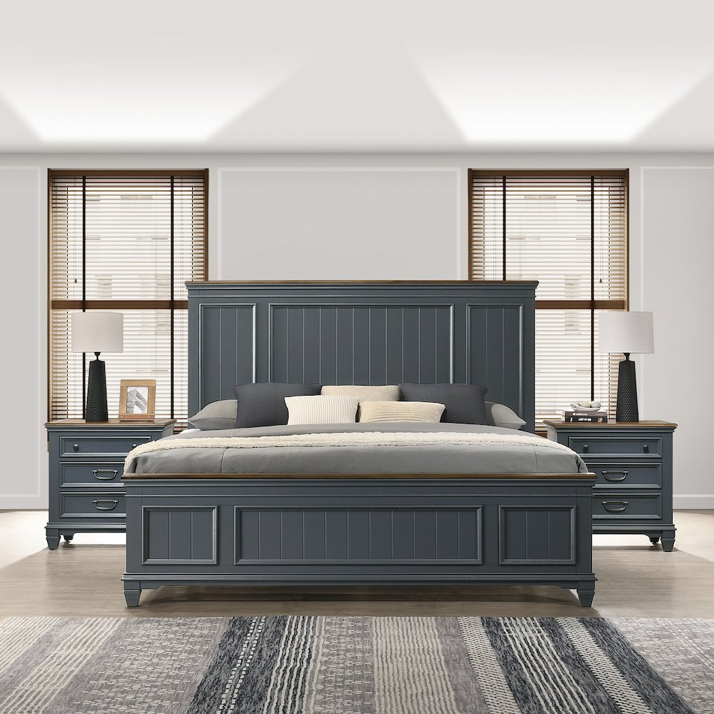 Clelane Wood Bedroom Set Panel King Bed and 2 Nightstands