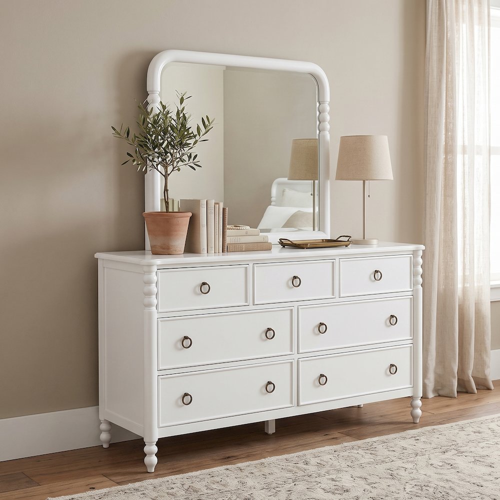 Avellune 6pc Bedroom Set: Queen Bed Dresser, Mirror, 2 Nightstands, Chest, White
