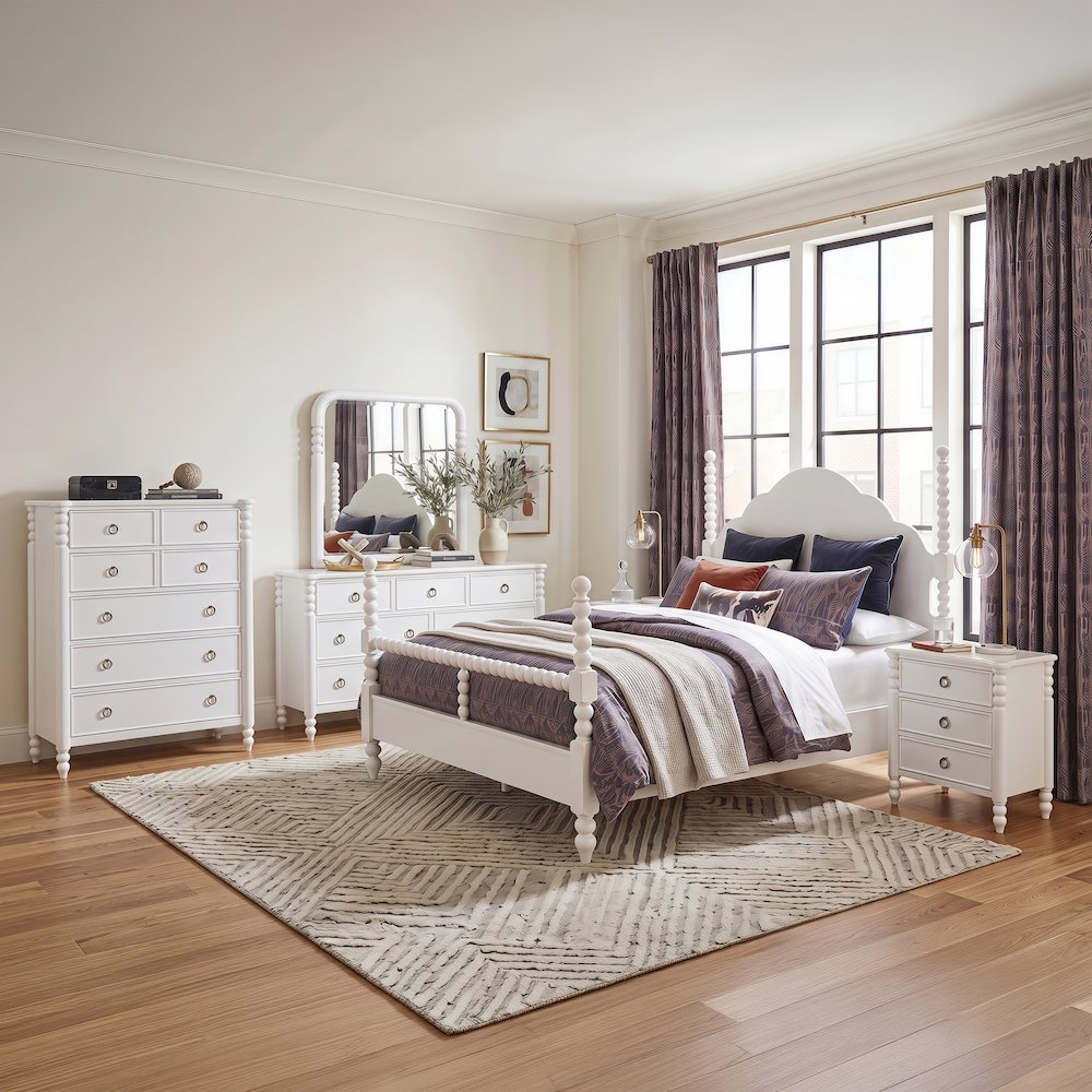 Avellune 6pc Bedroom Set: Queen Bed Dresser, Mirror, 2 Nightstands, Chest, White