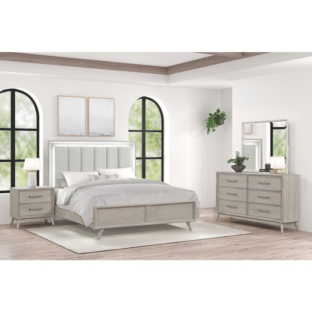 Seluna 4-Piece Bedroom Set with Touch LED Lighting, Gray Oak Finish, King