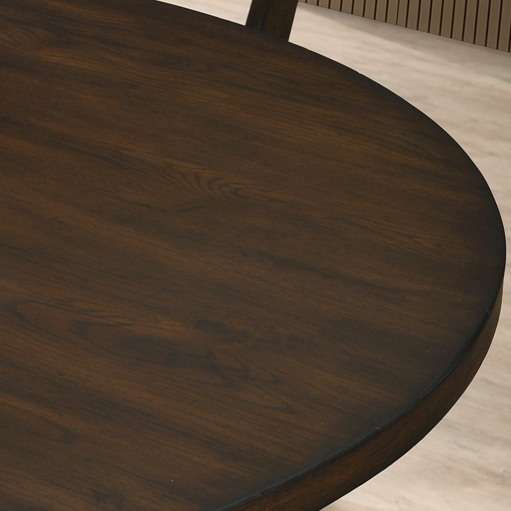Windvale Dining Set,Cross-Buck Table with 4 Chairs