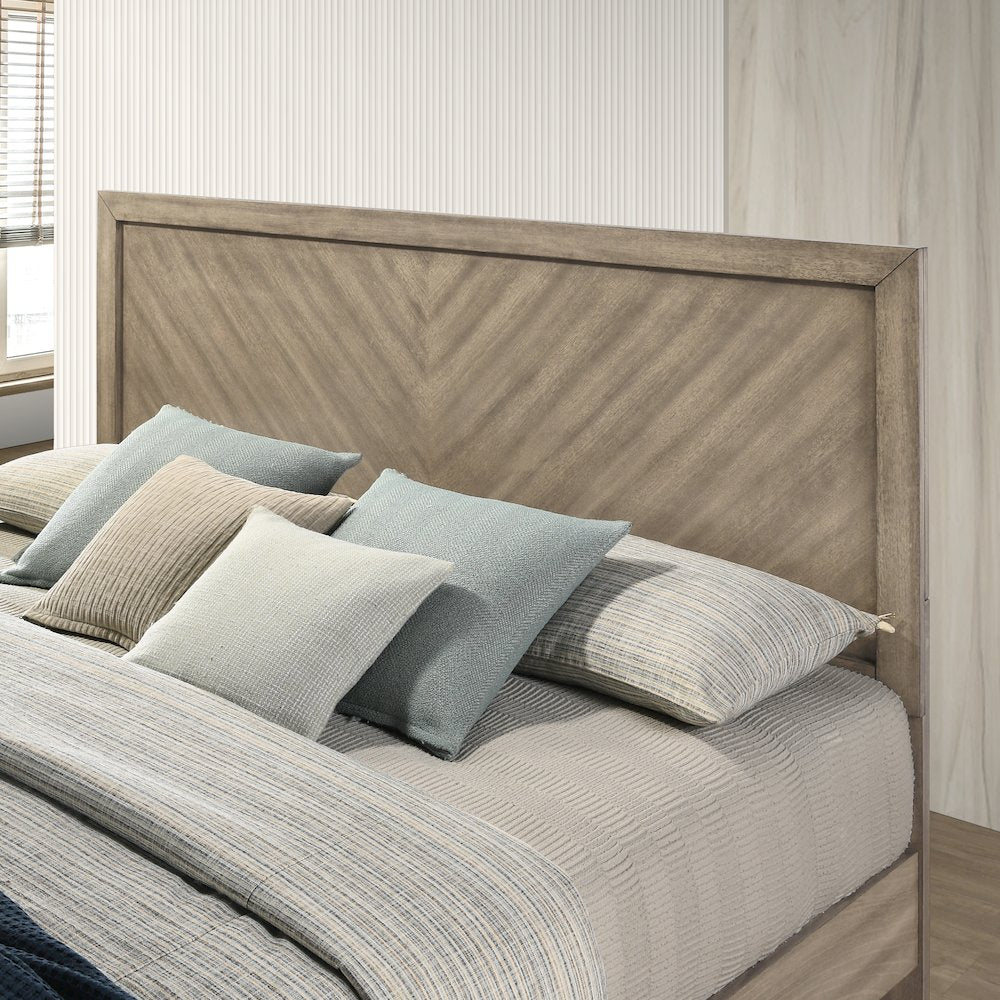 Bedroom Set: Queen Bed, Dresser, Mirror, 2 Nightstands, Chest in Weathered Sand