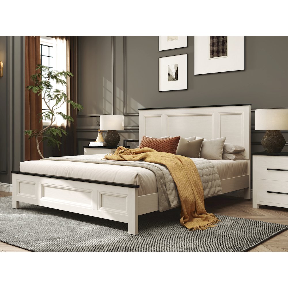 Realynn 3-PC Wood Bedroom Set, Queen Bed with  2 Nightstands, Off-White Finish
