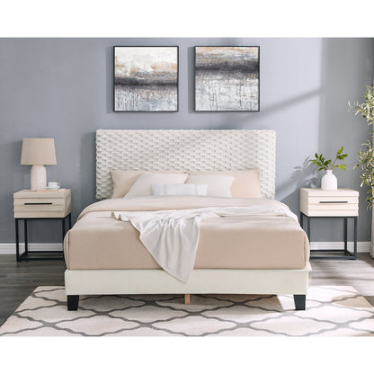 Findlay 3Pc Bedroom Set, Plush 3D Upholstered Bed with 2 Nightstands, Queen