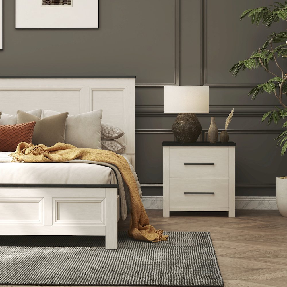 Realynn 5-Pc Bedroom Set, King Panel Bed, Dresser, Mirror, Chest, Nightstand