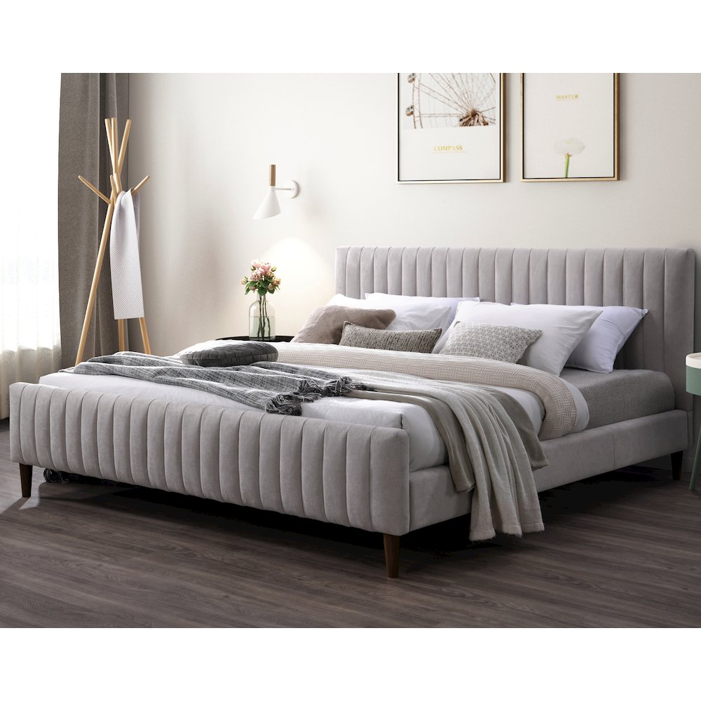 Spencer Upholstered Mid-Century Fabric King Platform Bed in Gray