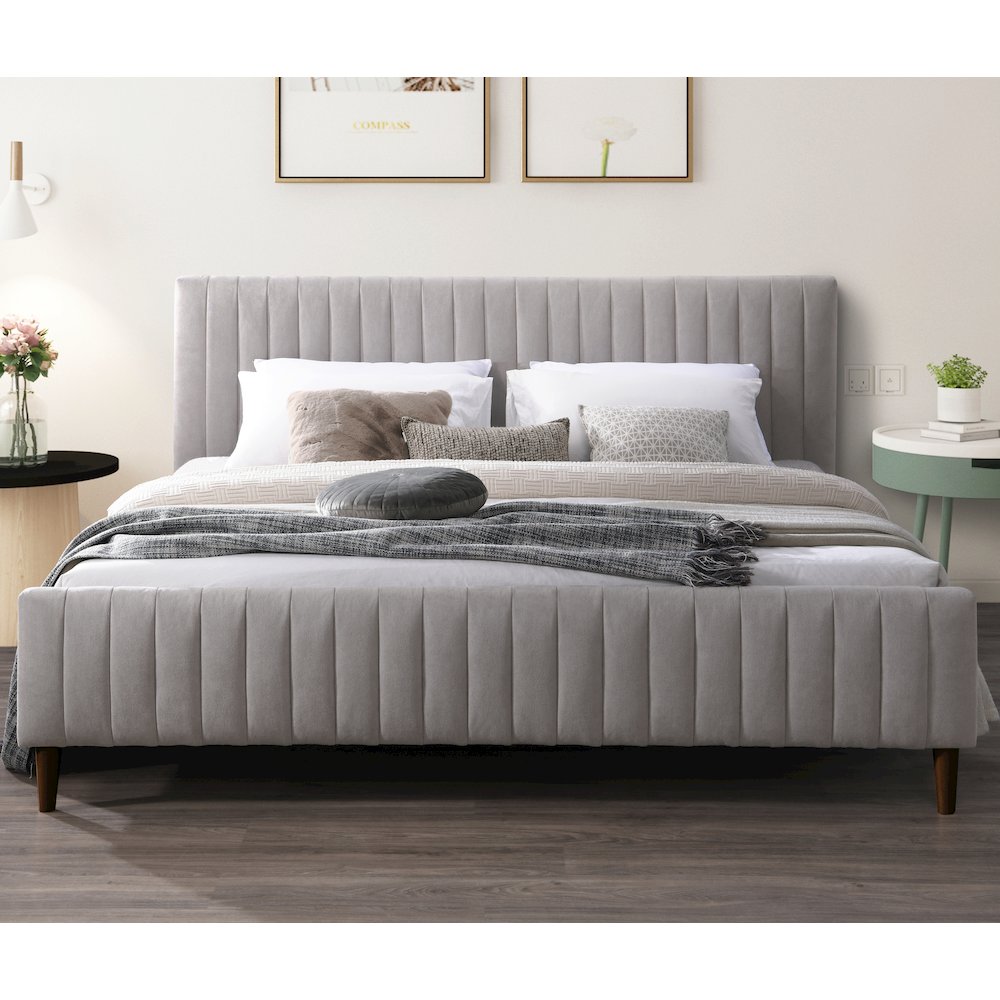 Spencer Upholstered Mid-Century Fabric King Platform Bed in Gray