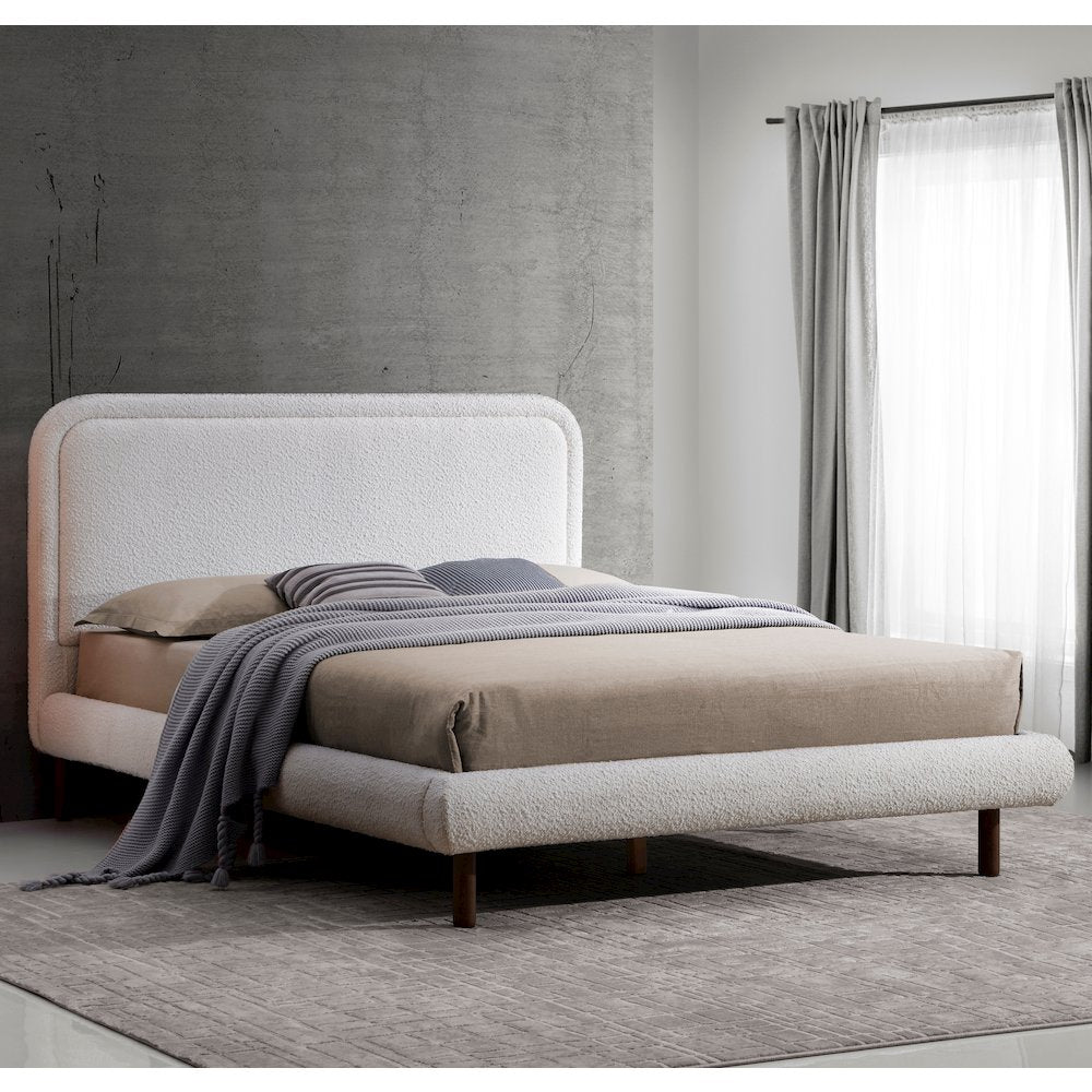 Beverly Upholstered Platform Queen Bed in White Boucle Fabric
