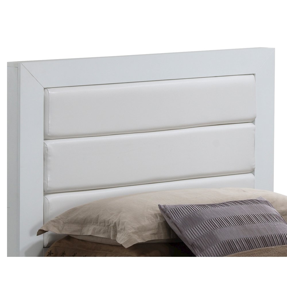 Glory Furniture Burlington   Twin Bed, White