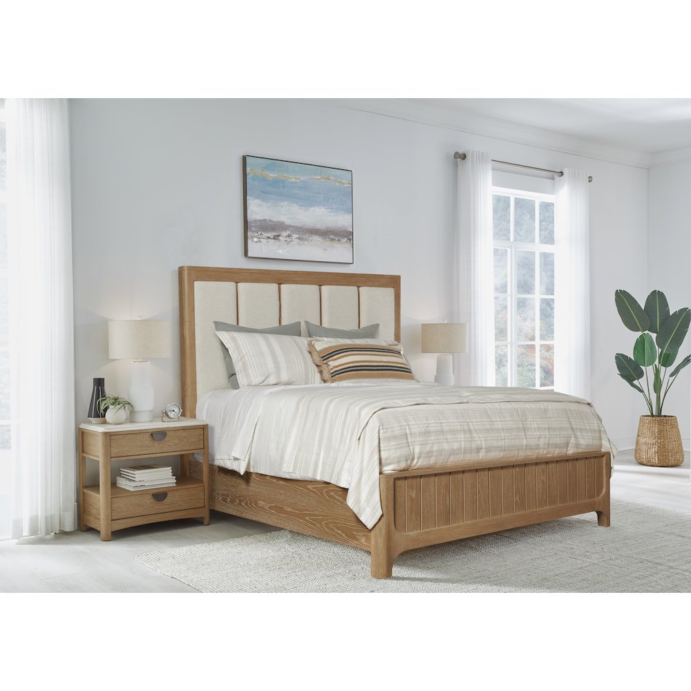 Bedroom Queen Panel Bed with 2 Nightstands