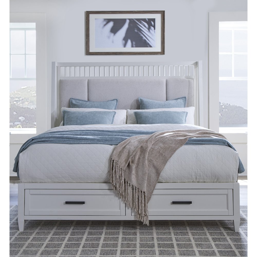 Modern Bedroom Queen Shelter Bed