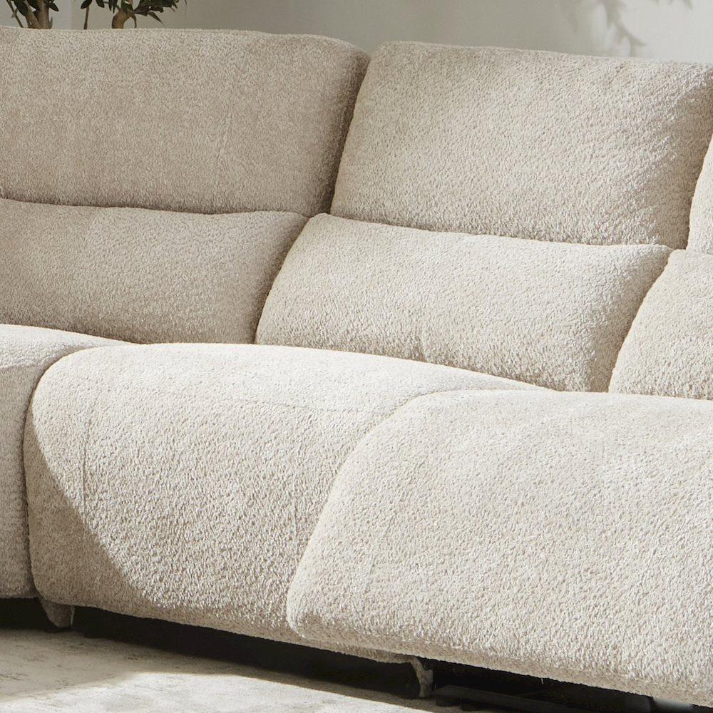 Modesto - Buttercream 6 Piece Modular Power Reclining Sectional