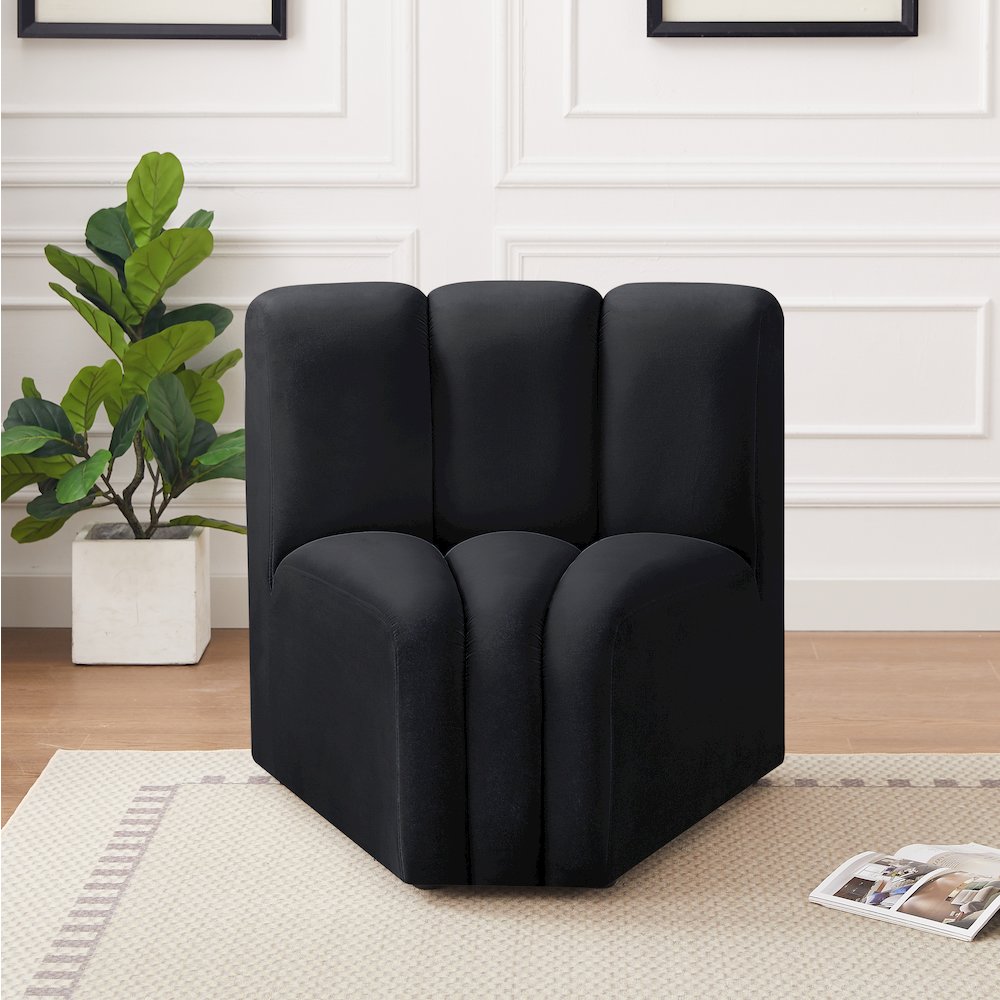 Arc Black Velvet Curved Corner