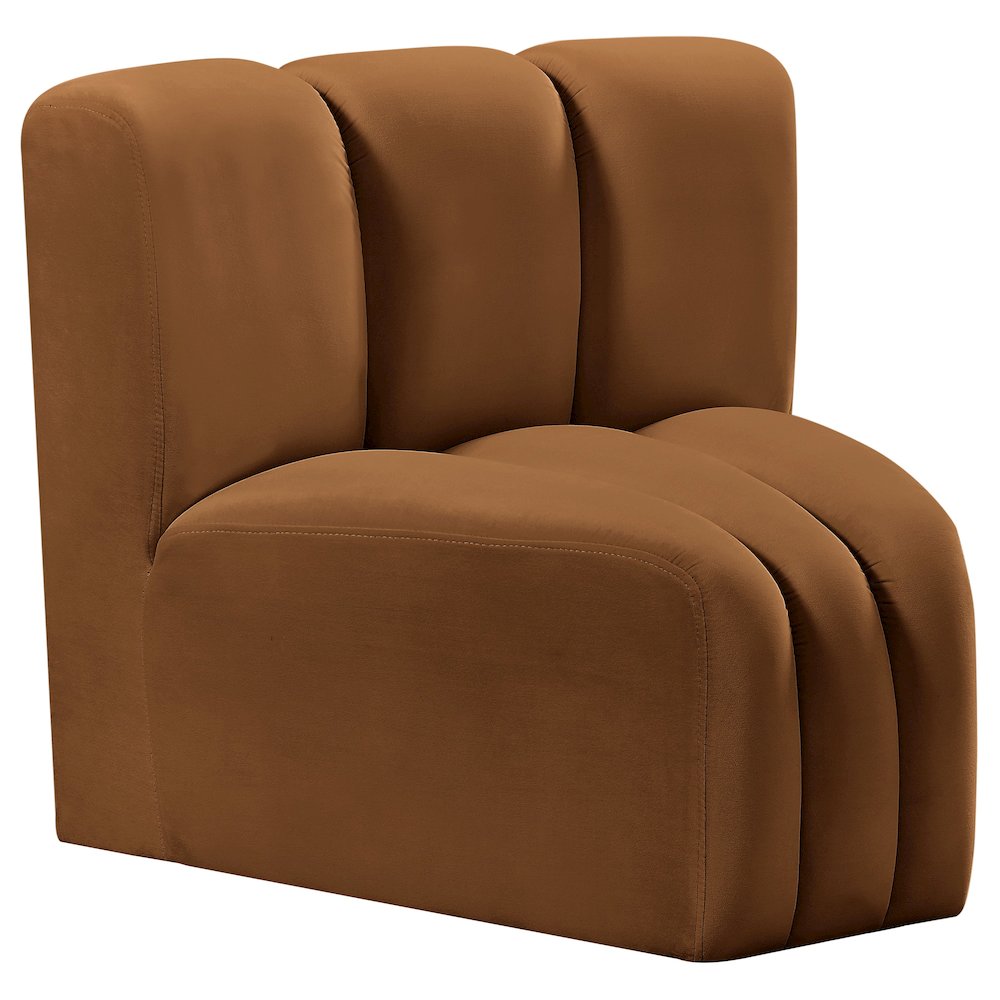 Arc Saddle Velvet Curved Corner