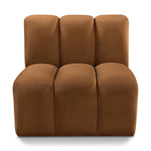 Arc Saddle Velvet Straight Chair