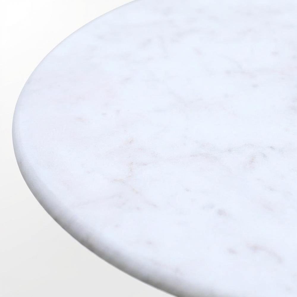 Contemporary End Table with Sorrento Collection Finish and Modern Design
