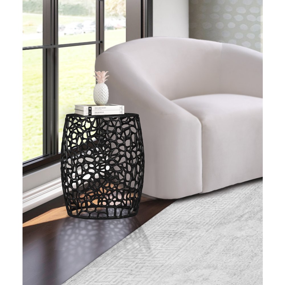 Priya Black End Table