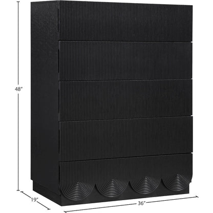 Scallop Black Chest