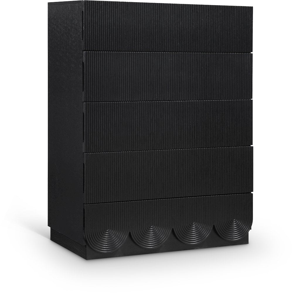 Scallop Black Chest
