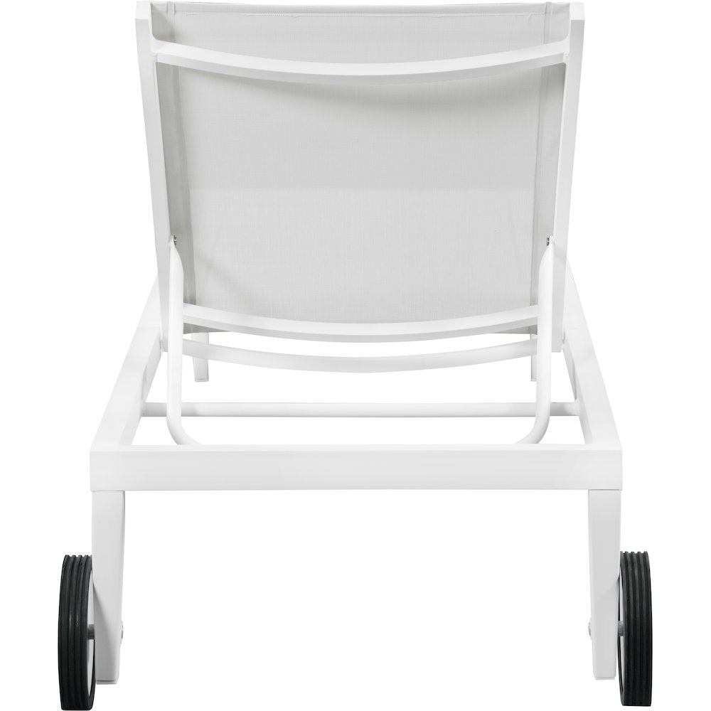 Nizuc White Mesh Water Resistant Fabric Outdoor Patio Chaise Lounge Chair