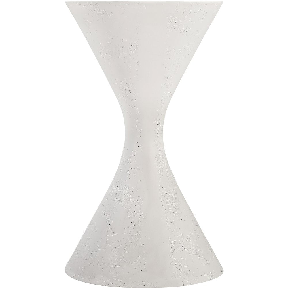 Vessa Cream Indoor / Outdoor Concrete Planter