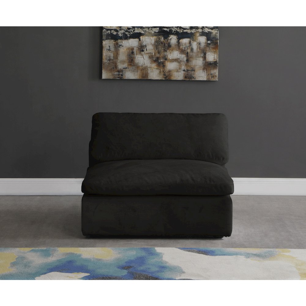 Cozy Black Velvet Chair