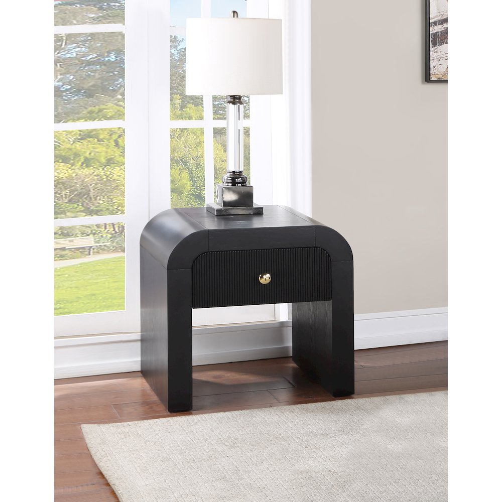 Artisto Black End Table