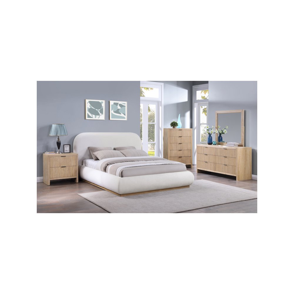 Vaughn Cream Queen Bed
