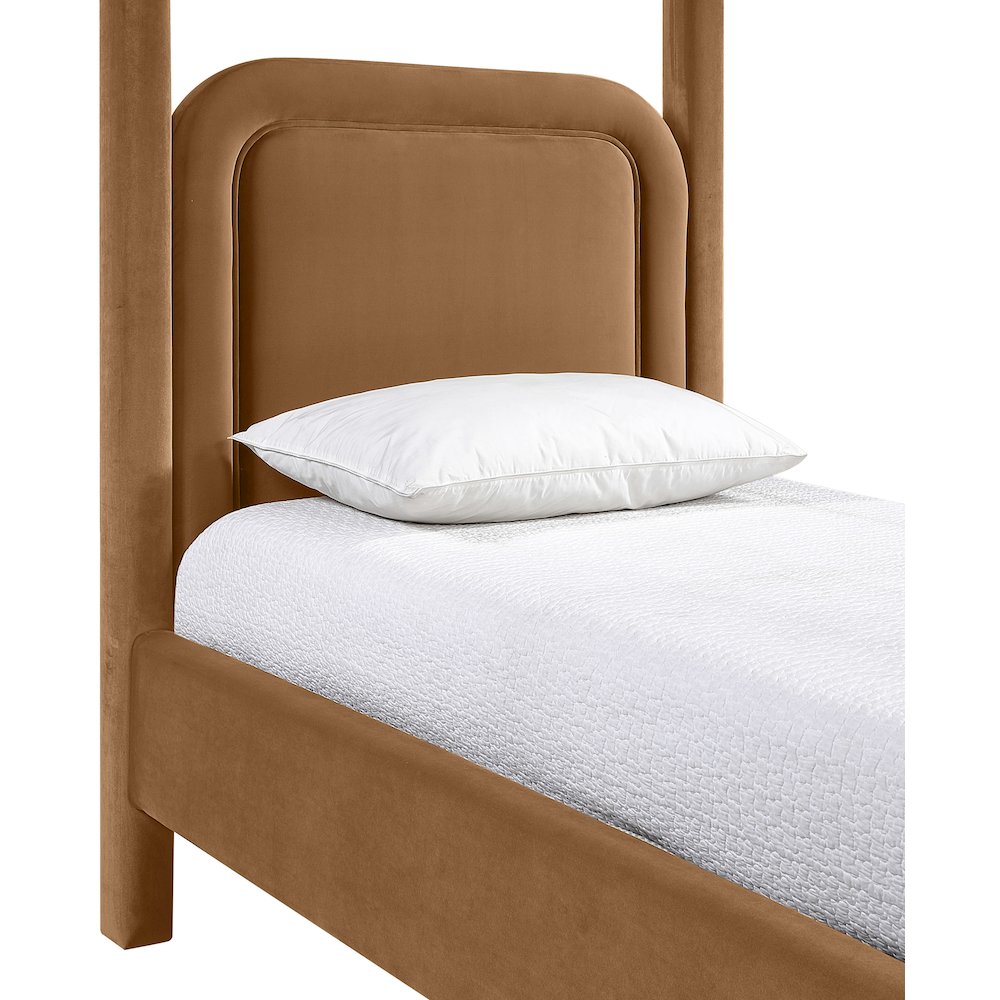 Salina Saddle Velvet Upholstered Twin Bed