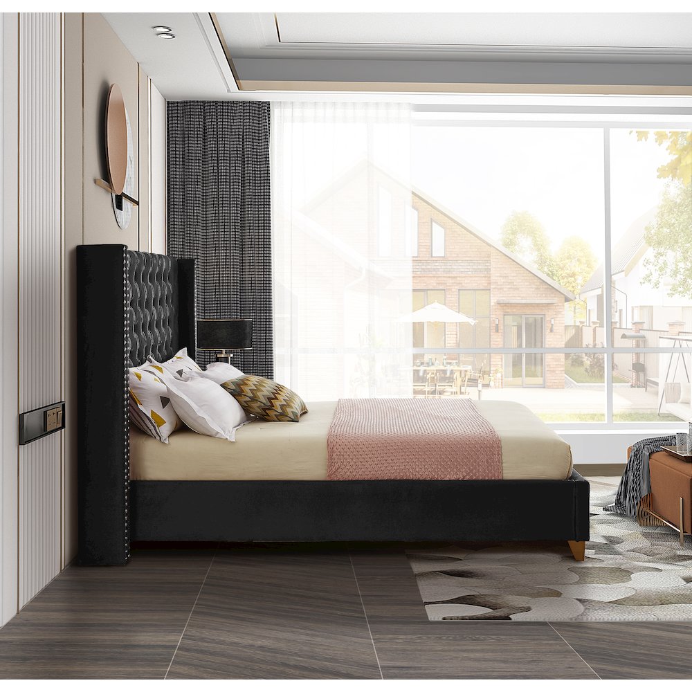 Barolo Black Velvet Full Bed